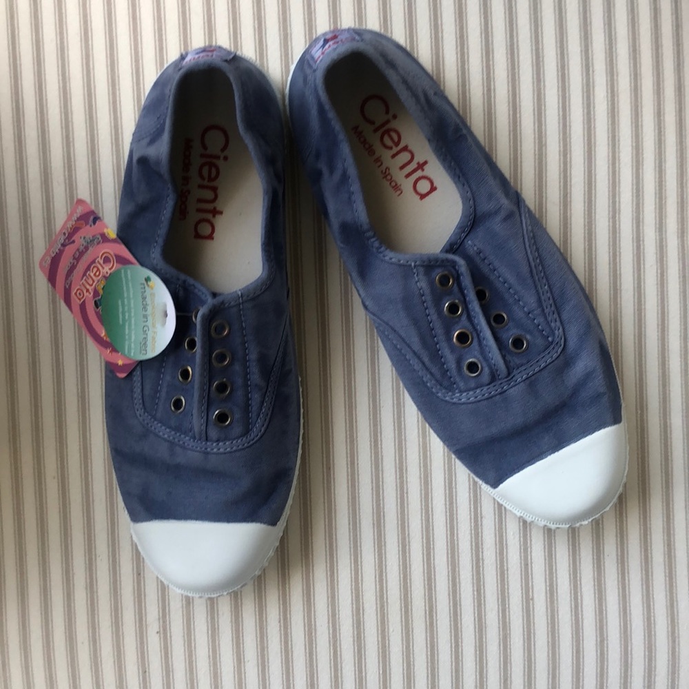 Cienta Blue Slip on shoes 💙 Summer Chic